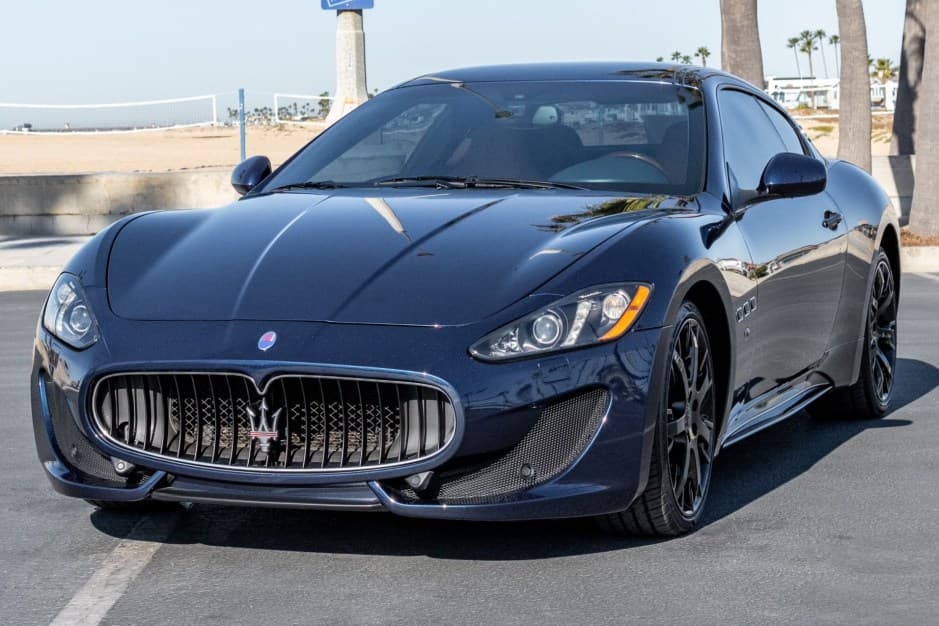 2013 Maserati GranTurismo sold for $37,000