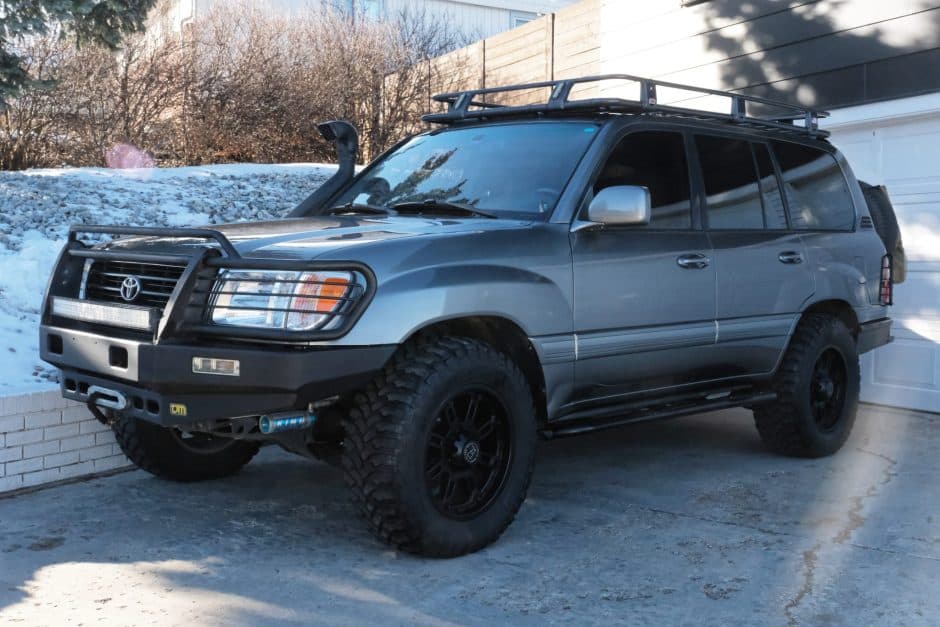 1998 Toyota Land Cruiser 100-Series sold for $25,000