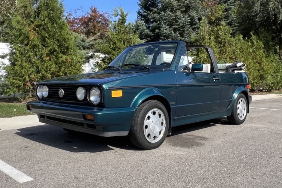 1993 Volkswagen Golf/Rabbit Cabriolet sold for $7,800