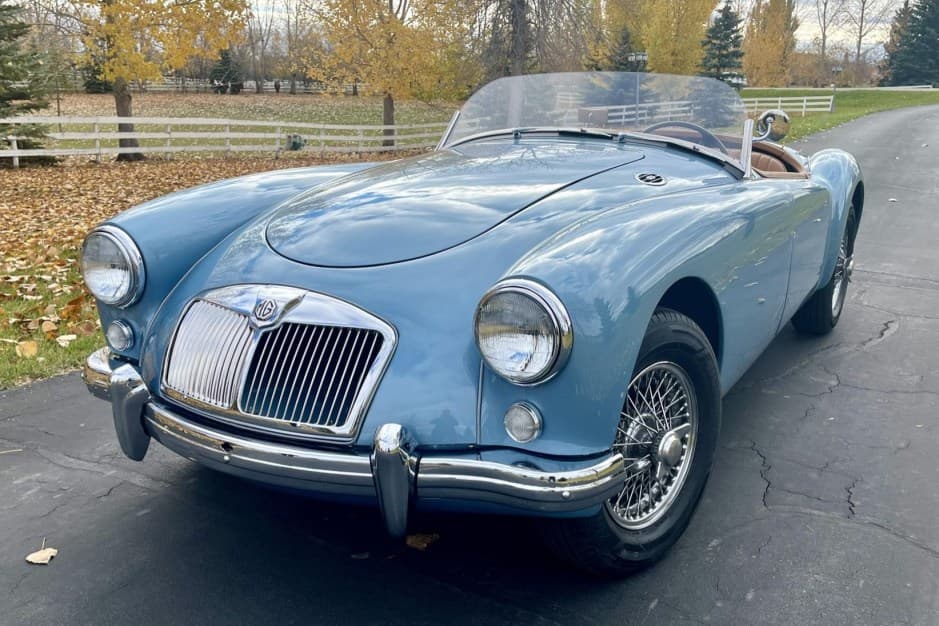 1959 MG MGA sold for $31,000
