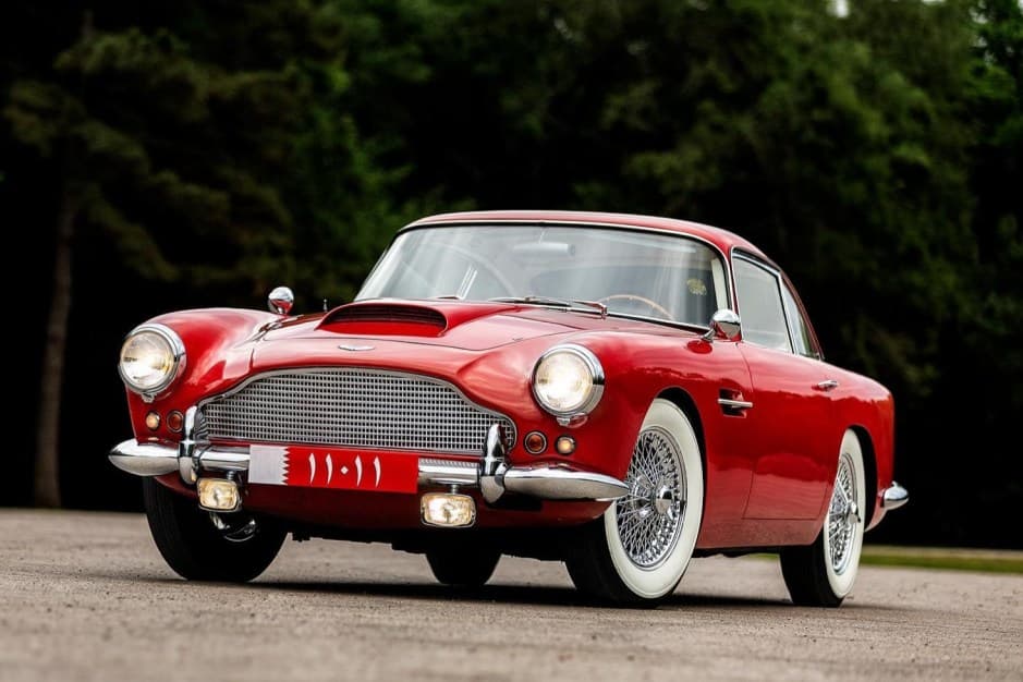1961 Aston Martin DB4 sold for $510,000