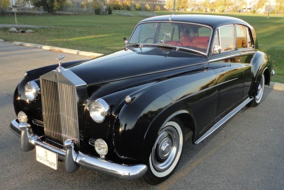 1959 Rolls-Royce Silver Cloud & Phantom V sold for $21,000