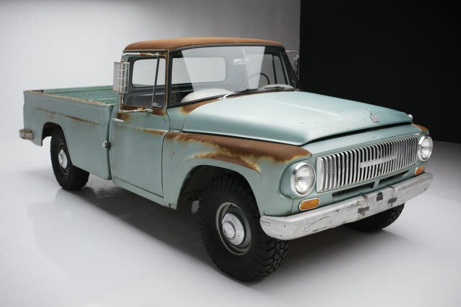 1965 International Harvester  sold for $10,350