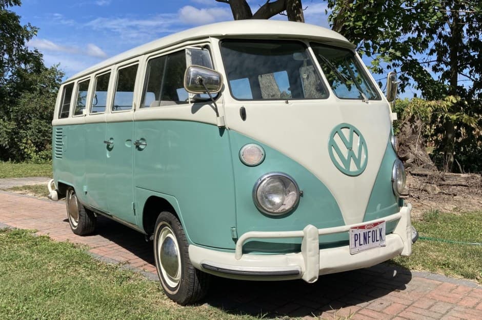 1965 Volkswagen Split-Window Bus sold for $38,250