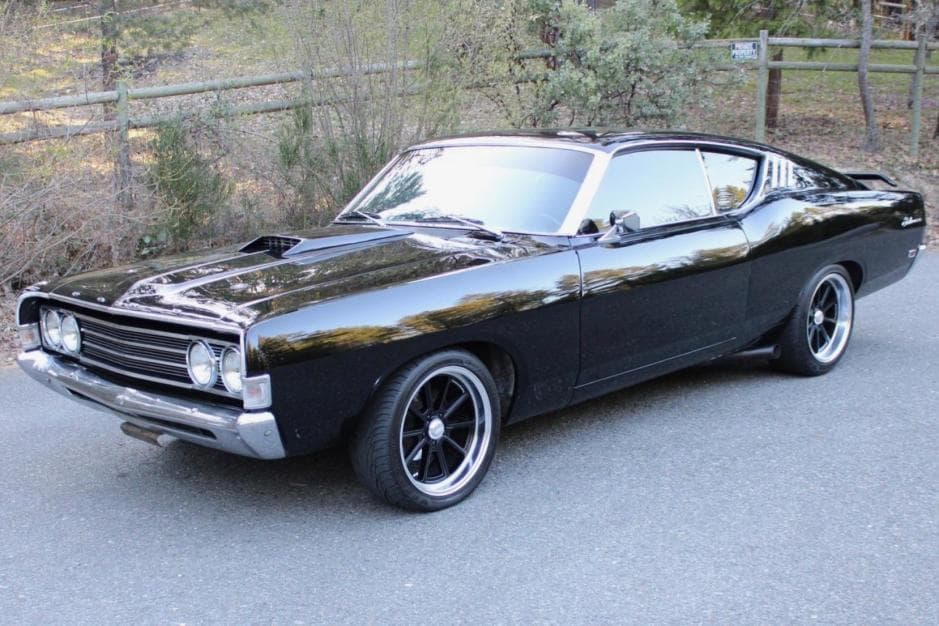 1969 Ford Fairlane sold for $18,255