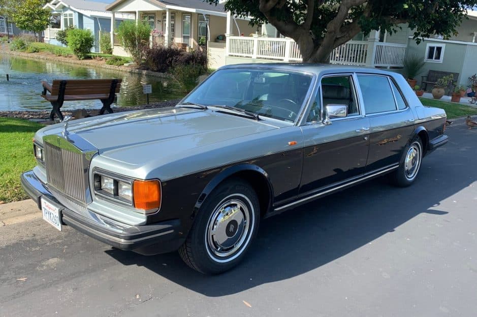 1986 Rolls-Royce SZ Silver Spirit & Silver Spur sold for $10,000