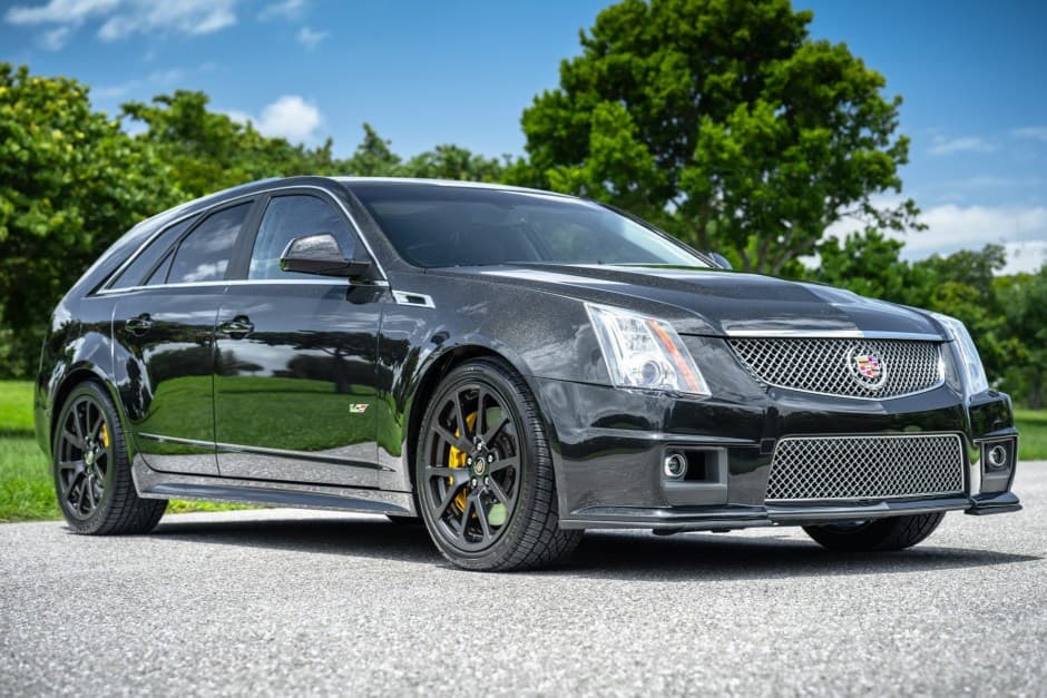 2013 Cadillac CTS & CTS-V sold for $76,000
