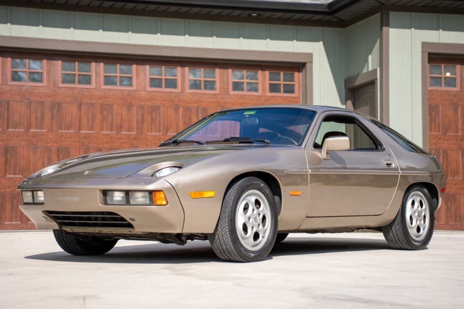 1981 Porsche 928 sold for $26,500