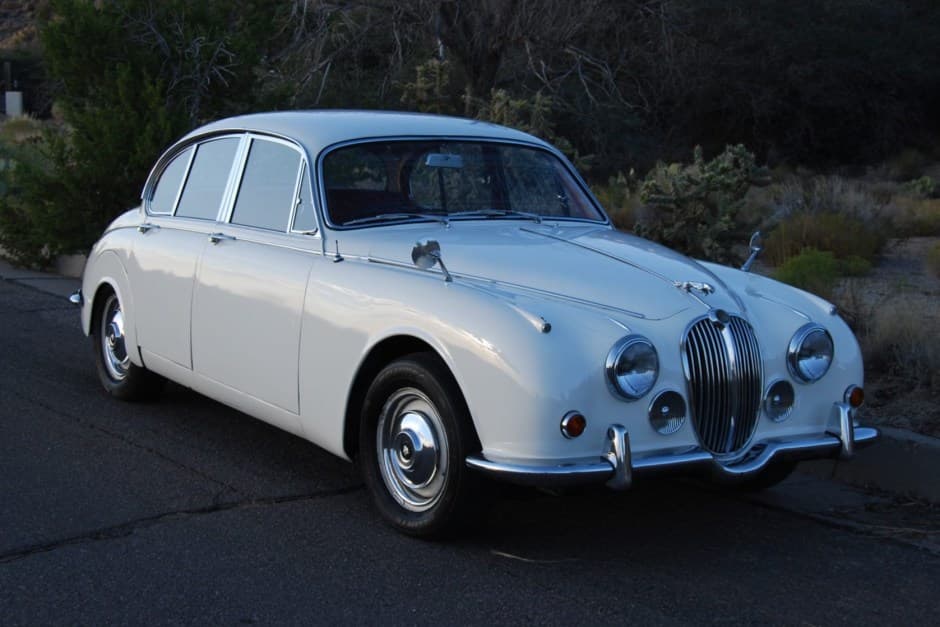 1968 Jaguar Mk II sold for $12,000
