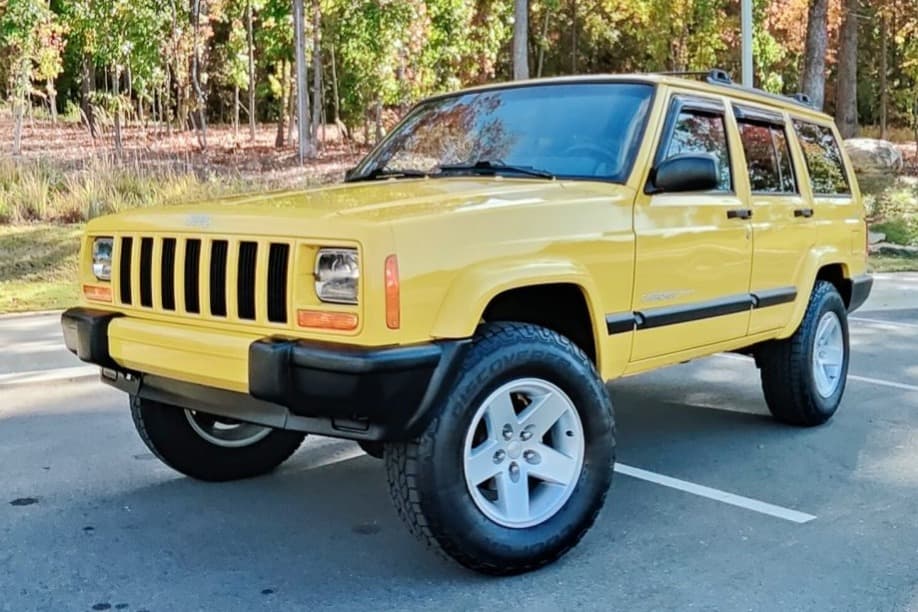 2001 Jeep XJ Cherokee sold for $14,000