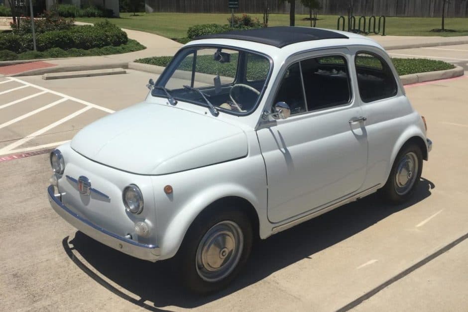 1966 Fiat Nuova 500 (1957-1975) sold for $10,000