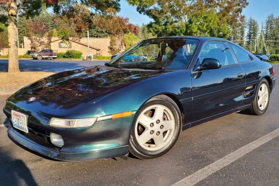 1994 Toyota SW20 MR2 sold for $17,250