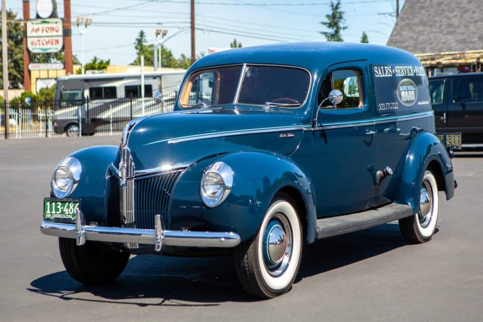 1941 Ford Standard, Deluxe, & Super Deluxe sold for $26,000