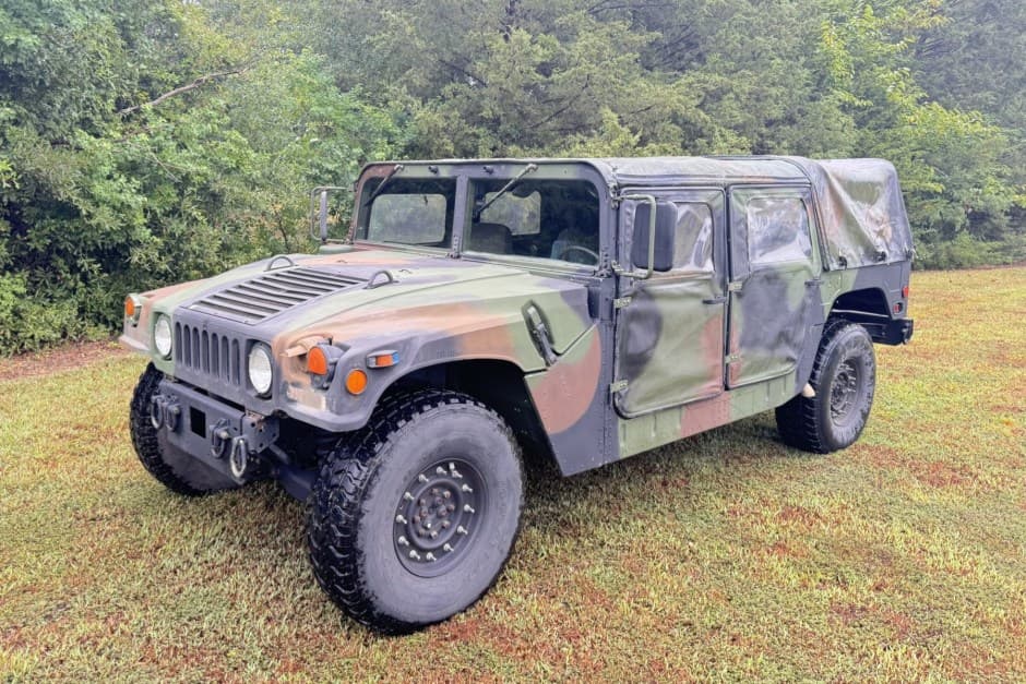 1997 Hummer HMMWV/Humvee sold for $15,000