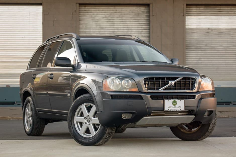 2006 Volvo  sold for $11,100