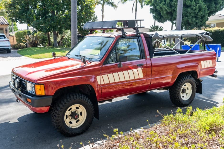 1984 Toyota Pickup (N50/N60/N70 1984-1988) sold for $18,000