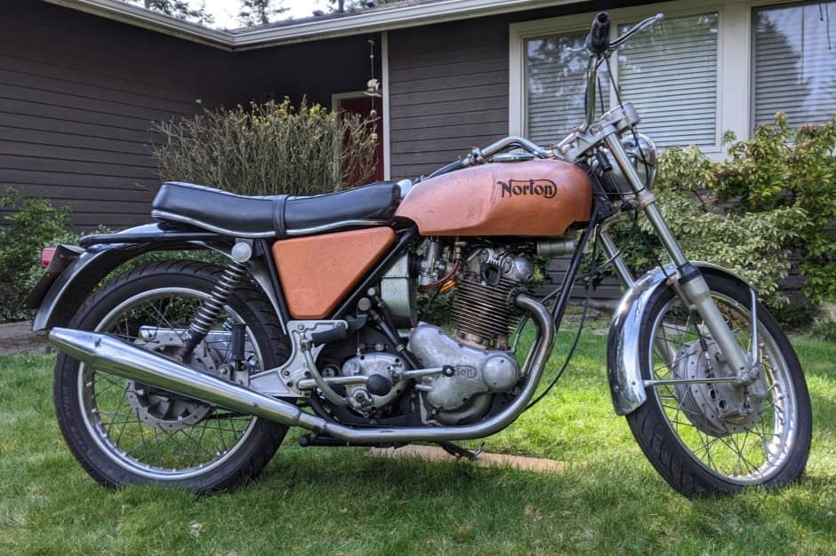 1970 Norton Commando sold for $5,750
