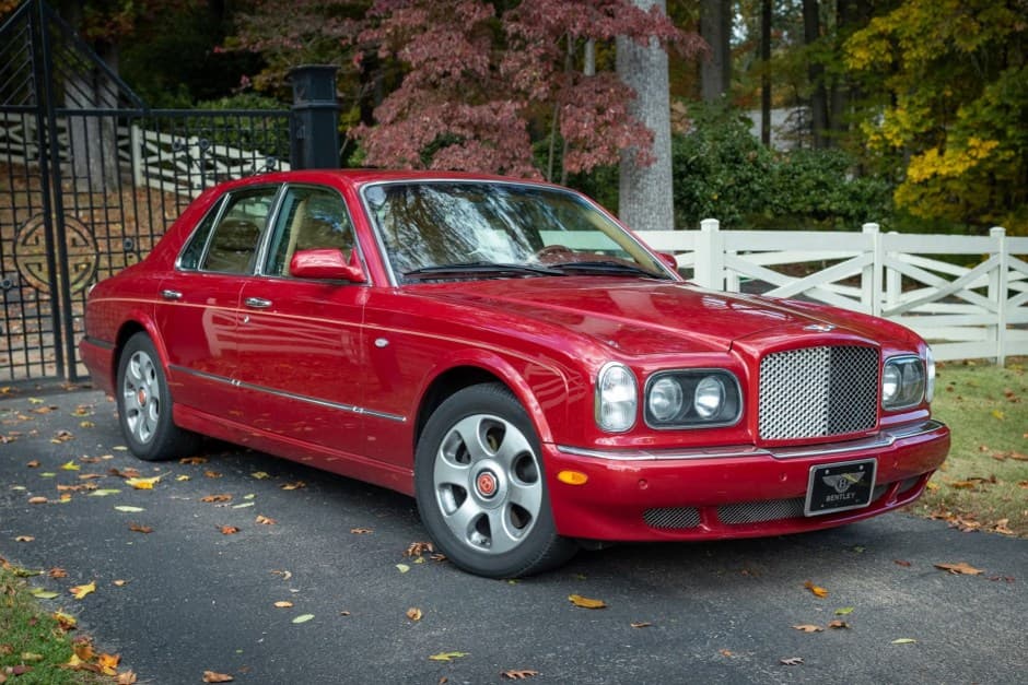 2001 Bentley Arnage sold for $37,500