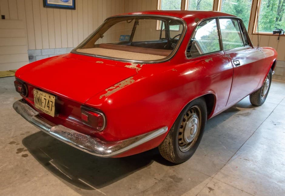 1965 Alfa Romeo 105/115 Series Coupe sold for $10,350