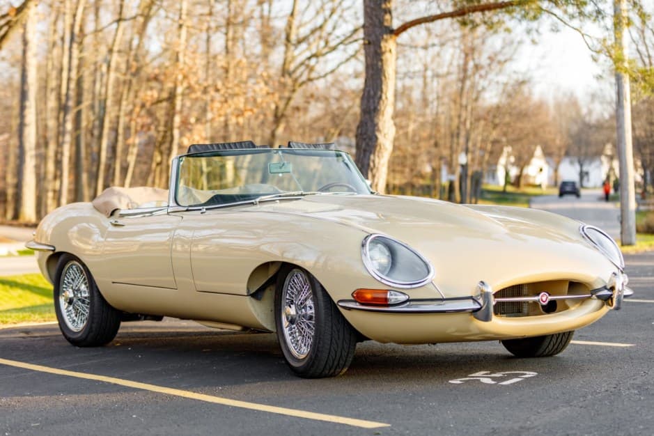 1968 Jaguar XKE Series I sold for $95,000