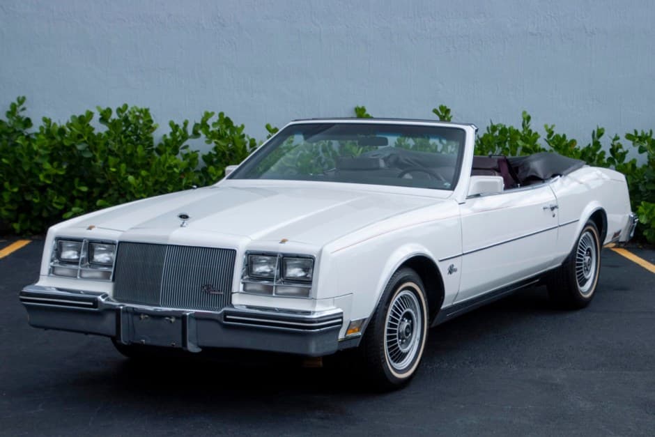 1985 Buick Riviera sold for $16,750