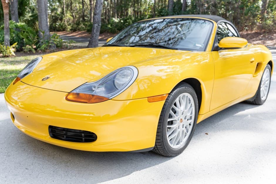 2002 Porsche 986 Boxster sold for $28,916