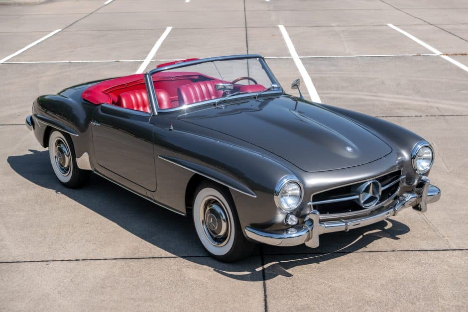 1962 Mercedes-Benz 190SL sold for $122,000