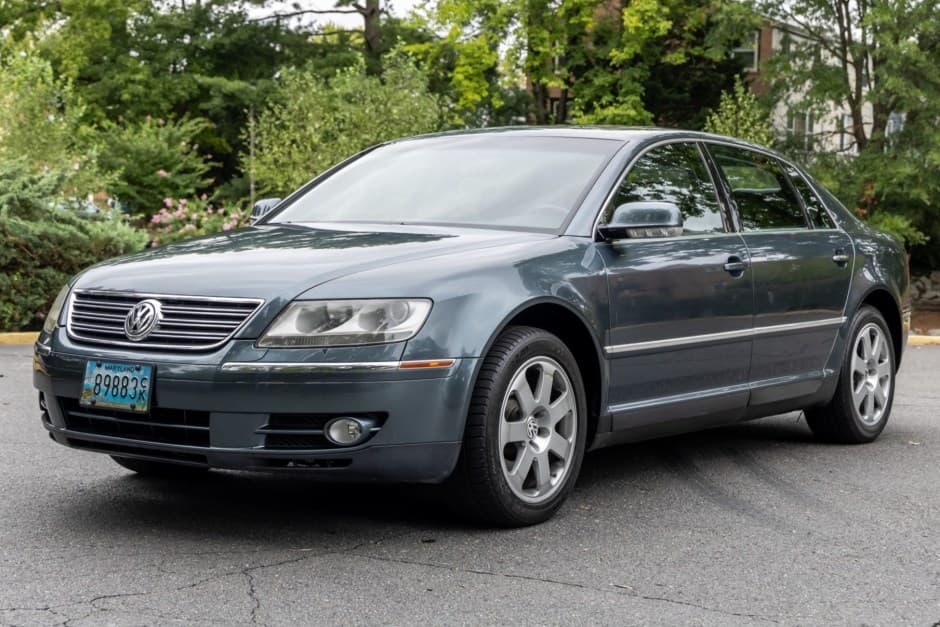 2004 Volkswagen Phaeton sold for $9,100