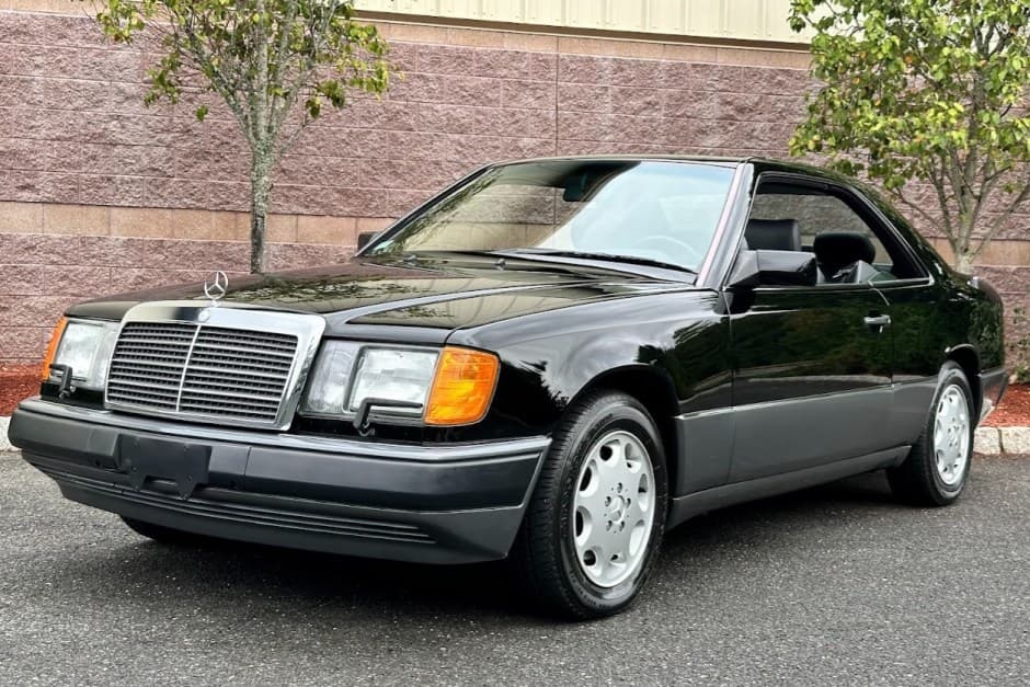 1993 Mercedes-Benz W124 E-Class sold for $18,750