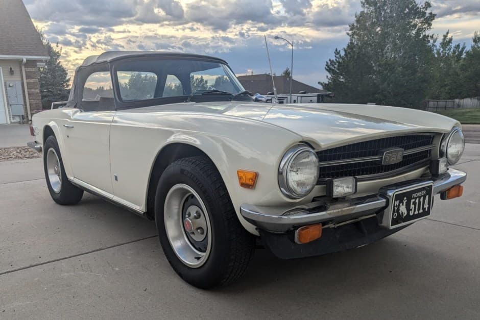 1976 Triumph TR6 sold for $13,000