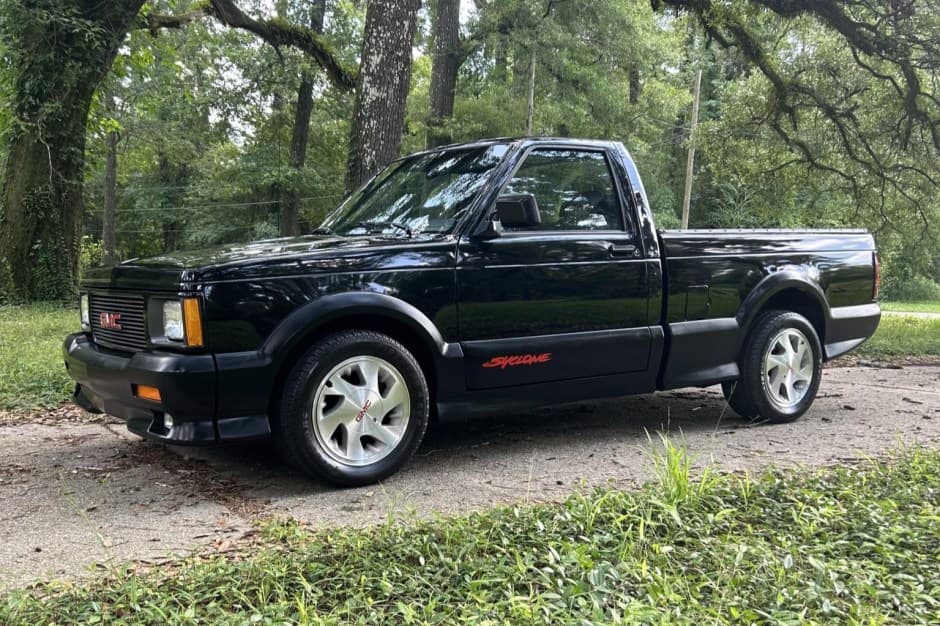 1991 GMC Syclone sold for $65,500