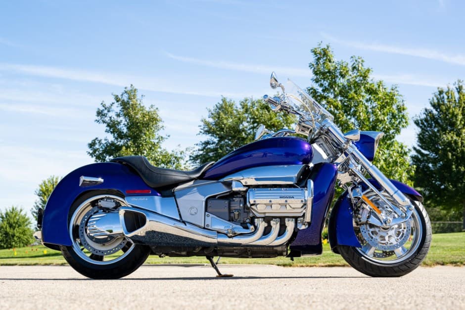 2004 Honda Rune sold for $23,501