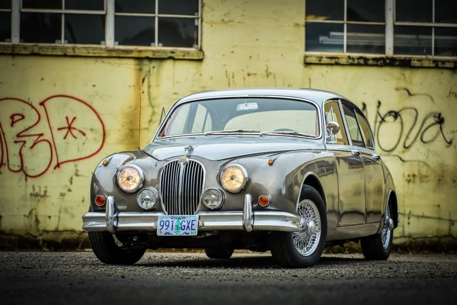 1964 Jaguar Mk II sold for $11,900