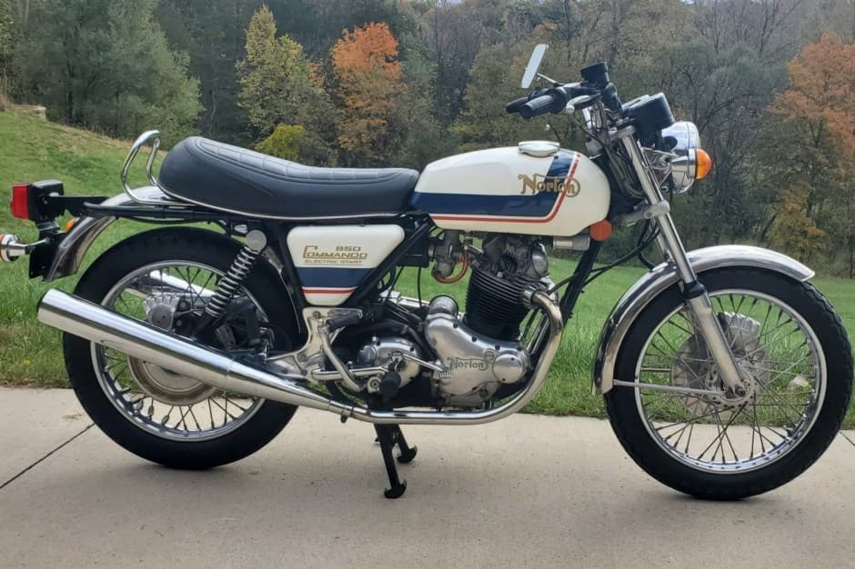 1975 Norton Commando sold for $10,251