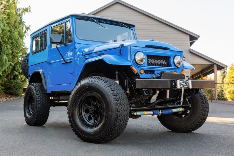 1967 Toyota Land Cruiser FJ40 sold for $18,050