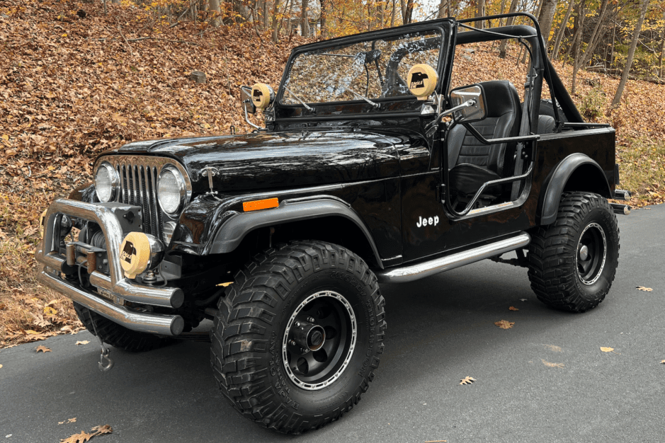 1984 Jeep CJ-7 sold for $16,000