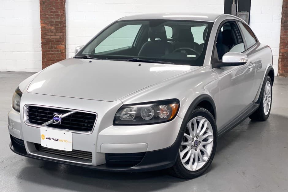 2009 Volvo C30 sold for $11,500