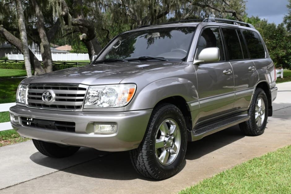 2007 Toyota Land Cruiser 100-Series sold for $43,250