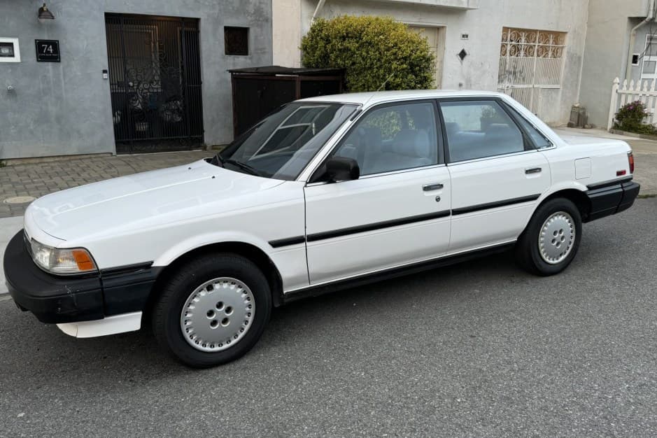1988 Toyota Camry sold for $4,350