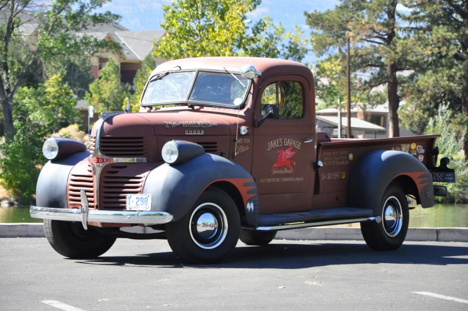 1947 Dodge T/V/W-Series (1939-1947) sold for $8,200