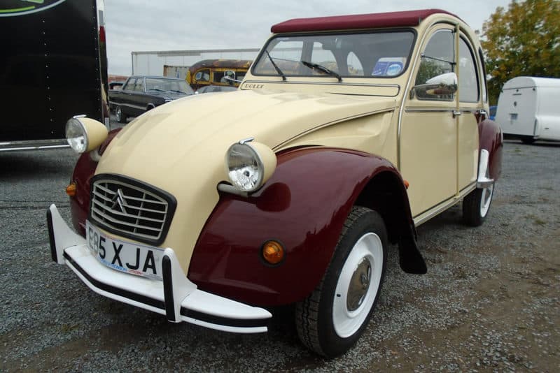 1988 Citroen 2CV sold for $9,300