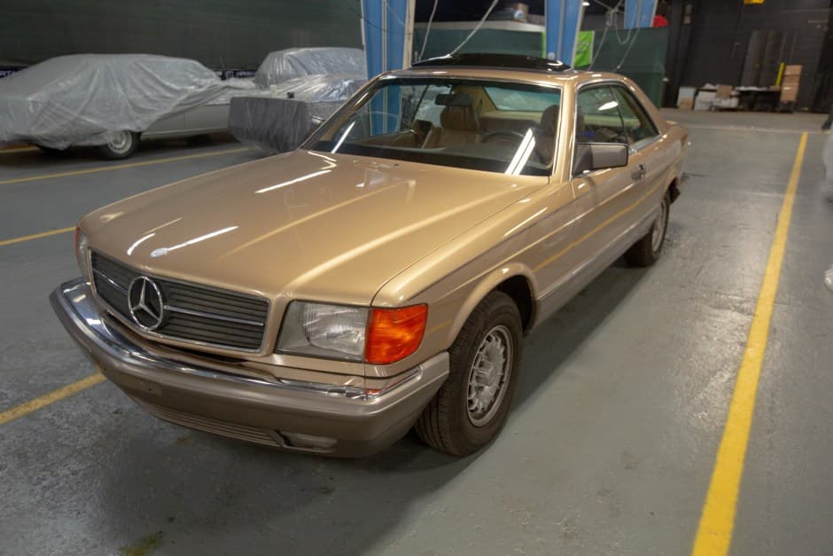 1984 Mercedes-Benz C126 sold for $9,100