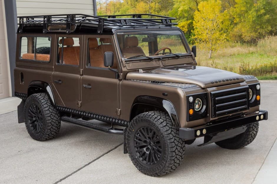 1993 Land Rover 110 / Defender 110 (Euro Spec) sold for $60,000