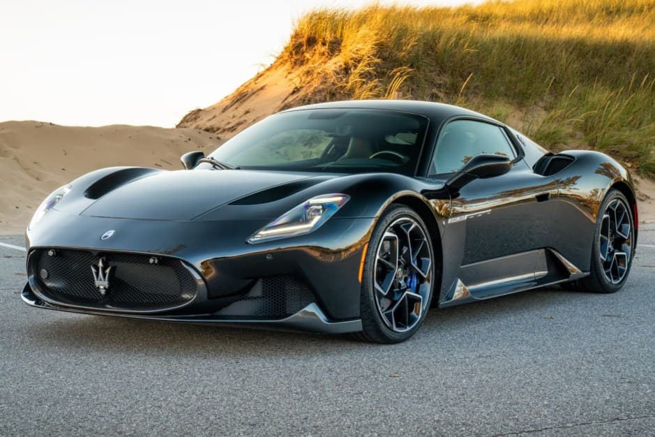 2022 Maserati MC20 sold for $212,000
