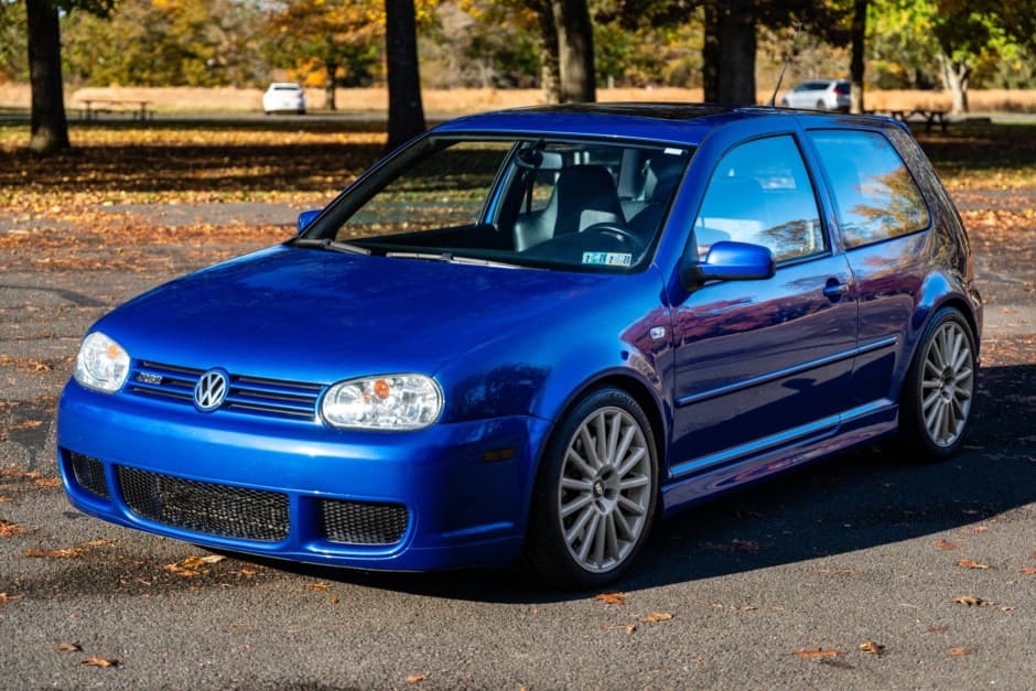 2004 Volkswagen R32 sold for $20,750