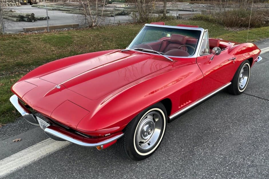 1967 Chevrolet Corvette C2 sold for $82,500