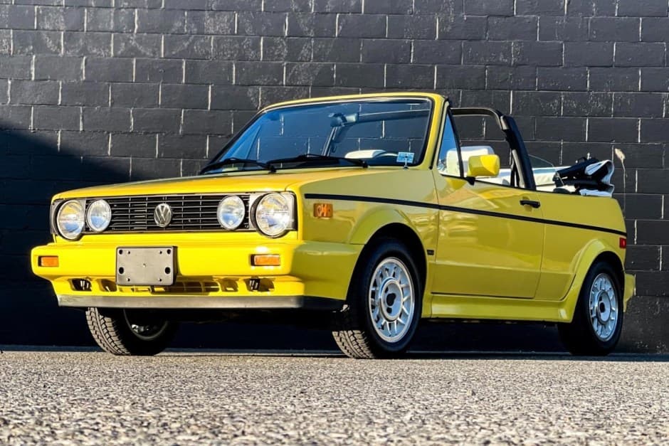 1990 Volkswagen Golf/Rabbit Cabriolet sold for $15,450