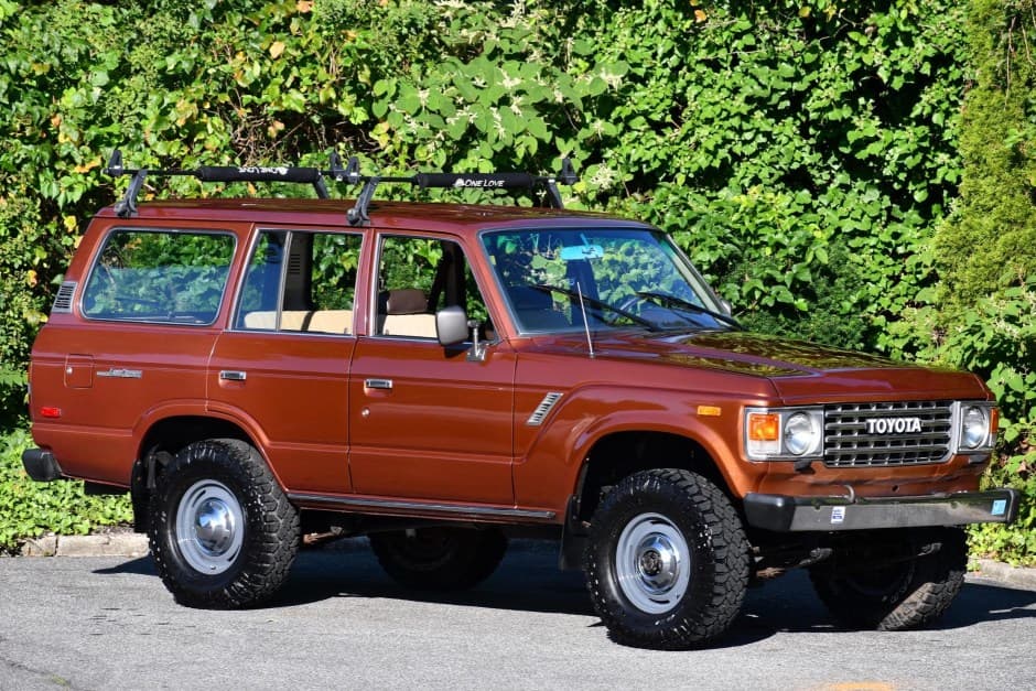 1984 Toyota Land Cruiser 60-Series sold for $17,750