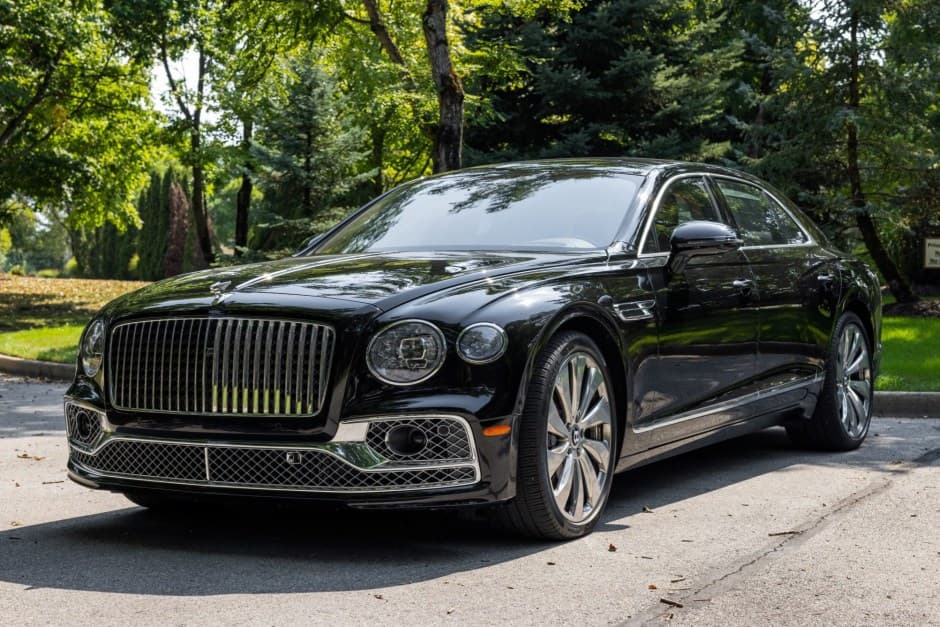 2021 Bentley Continental Flying Spur sold for $139,000
