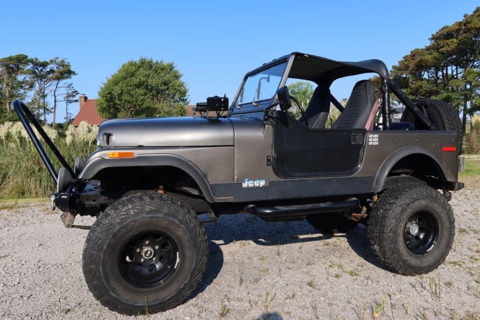 1978 Jeep CJ-7 sold for $7,200
